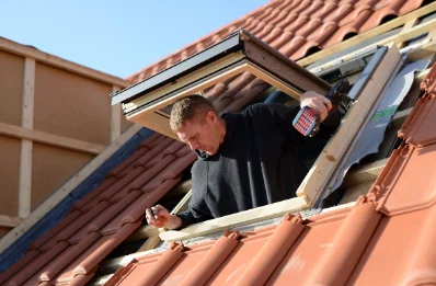 Pose de fenêtres de toit Velux à Nant-le-Grand